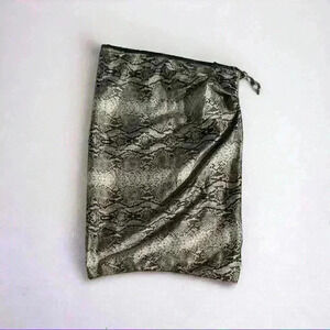 BODY BY VICTORIA SNAKE SKIN SATIN SIDE ZIP WITH RUTCH AND SLIT SIZE 6